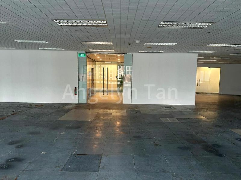Office for Rent: Prudential Tower - Image 1