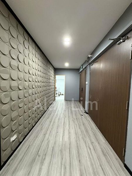 Light Industrial (B1) for Rent: Apex on Henderson - Image 4