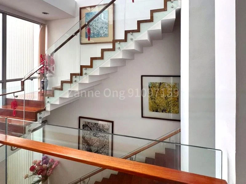 7 Bed Semi-Detached House (Landed) for Sale in  Hua Guan Avenue - Image 1