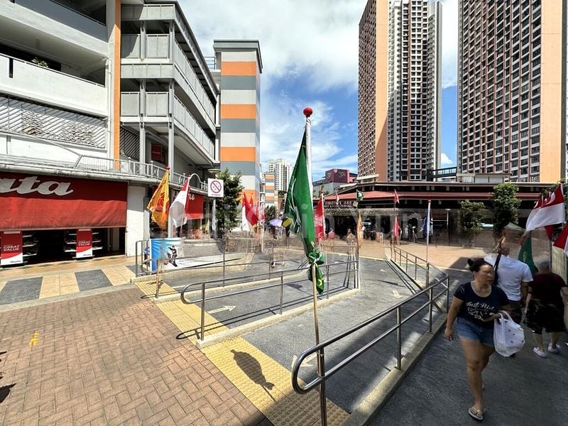 Shop / Shophouse for Sale: Clementi Central HDB Shophouse For Sale - Image 2