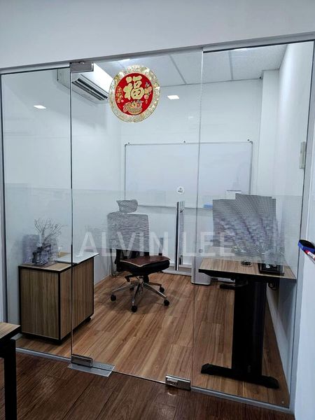 Light Industrial (B1) for Rent: Trivex - Image 7