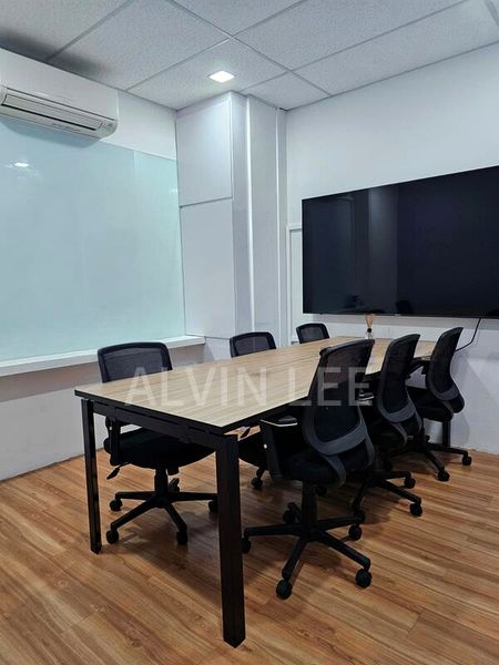 Light Industrial (B1) for Rent: Trivex - Image 5