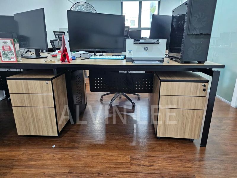 Light Industrial (B1) for Rent: Trivex - Image 3