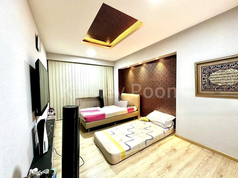5 Room (5I) HDB for Sale in  144 Rivervale Drive - Image 7
