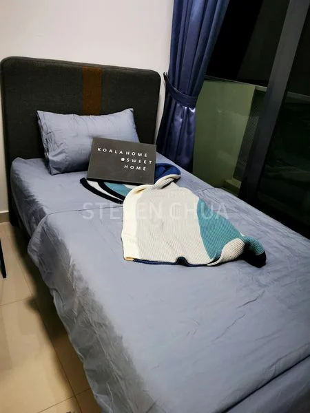 Master Room (Condo) for Rent in 8 Farrer Suites - Image 1