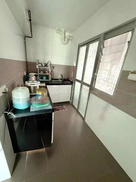 3 Room (3A) HDB for Sale in  574B Woodlands Drive 16 - Image 2