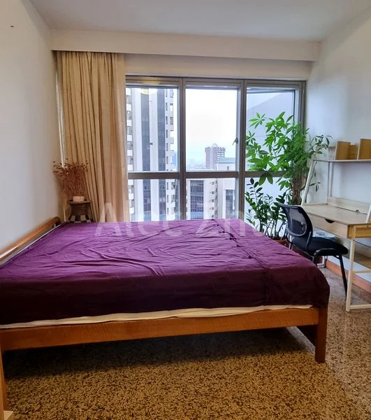 Common Room (Condo) for Rent in  The Bayshore - Image 1