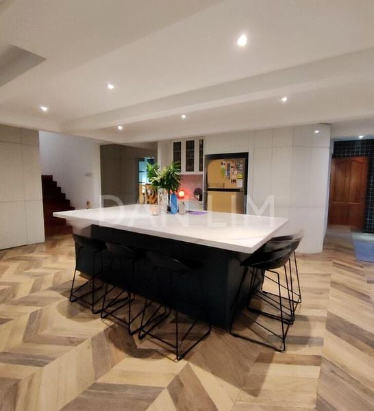 6 Bed Bungalow (Landed) for Sale in  Braddell Heights Estate - Image 7