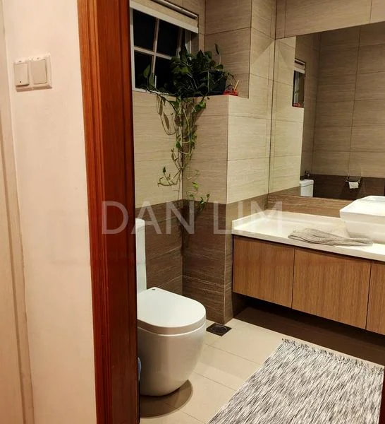 6 Bed Bungalow (Landed) for Sale in  Braddell Heights Estate - Image 4