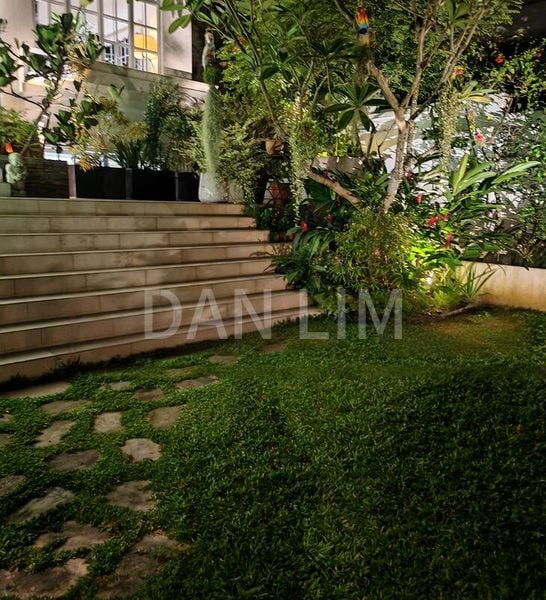 6 Bed Bungalow (Landed) for Sale in  Braddell Heights Estate - Image 2