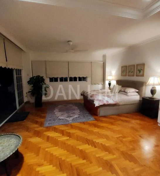 6 Bed Bungalow (Landed) for Sale in  Braddell Heights Estate - Image 3