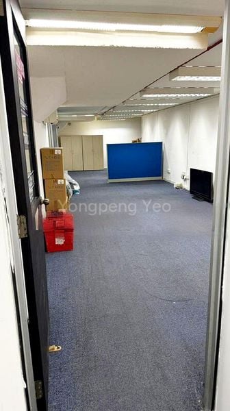 Factory / Workshop (B2) for Rent: City Warehouse - Image 11