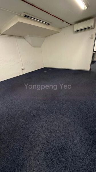 Factory / Workshop (B2) for Rent: City Warehouse - Image 8