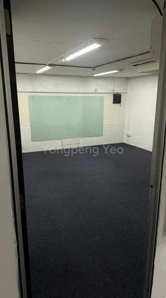 Factory / Workshop (B2) for Rent: City Warehouse - Image 7