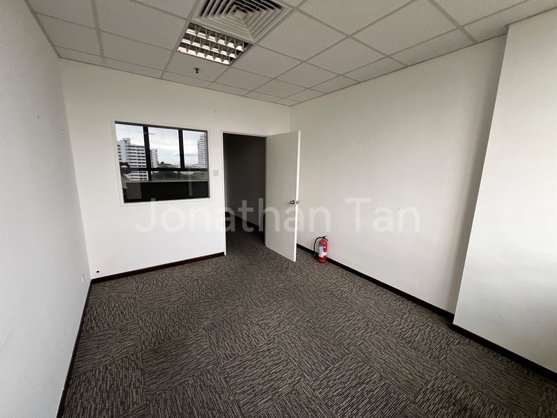 Light Industrial (B1) for Sale in  Cendex Centre - Image 8