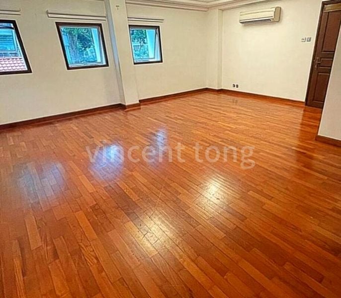 3 Bed Condo for Rent in  Hullet Rise - Image 2