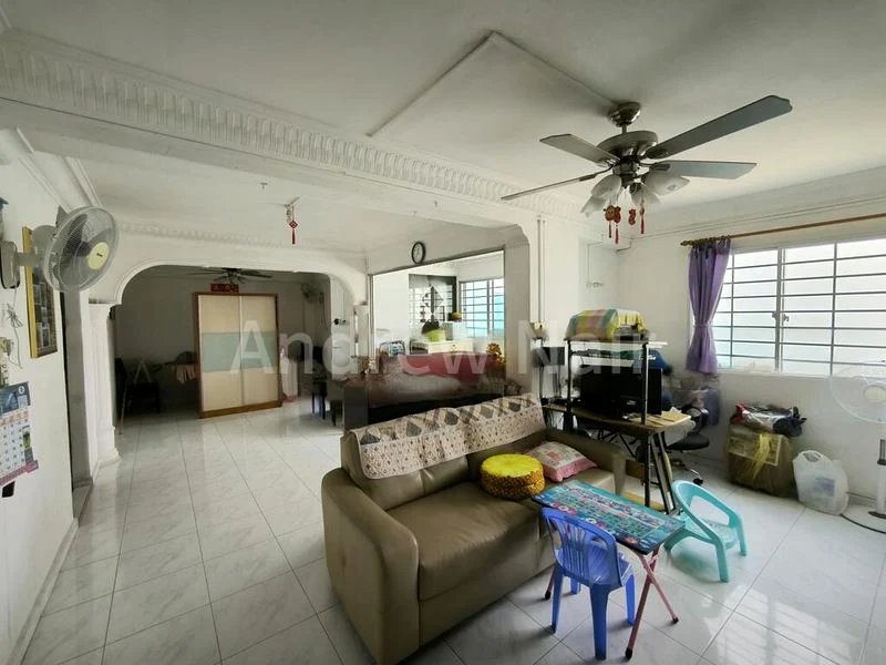 5 Room (5I) HDB for Sale in 175 Woodlands Street 13 - Image 1