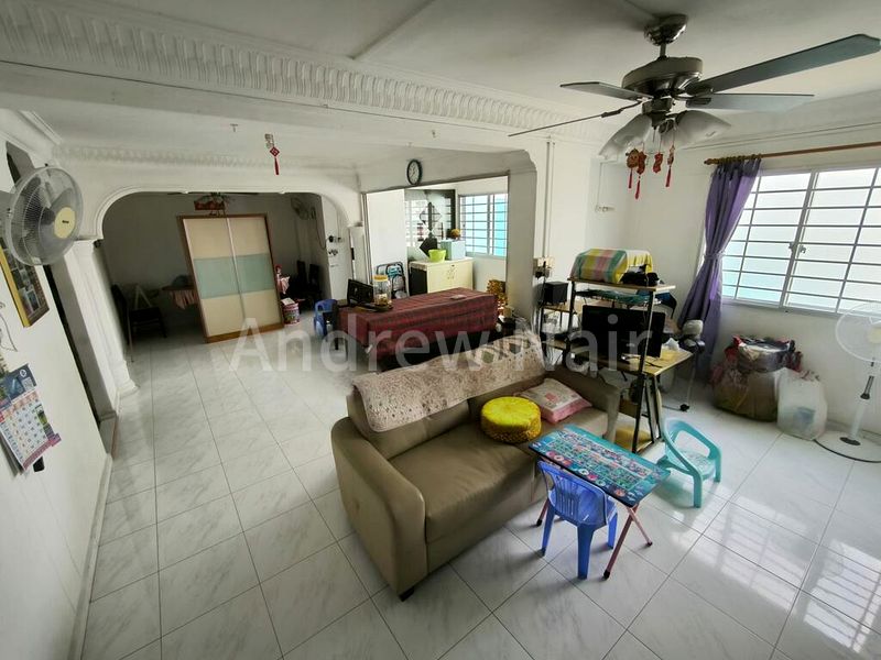 5 Room (5I) HDB for Sale in 175 Woodlands Street 13 - Image 2