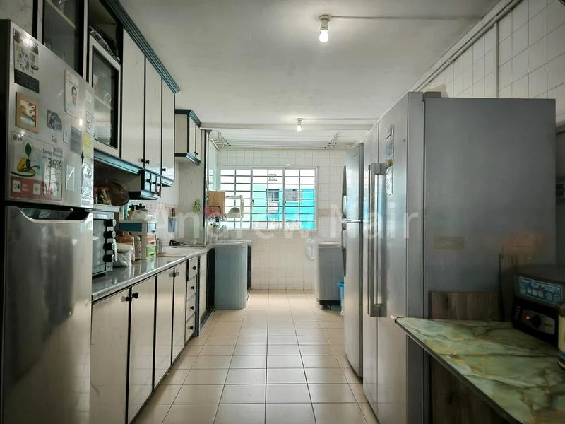 5 Room (5I) HDB for Sale in 175 Woodlands Street 13 - Image 7