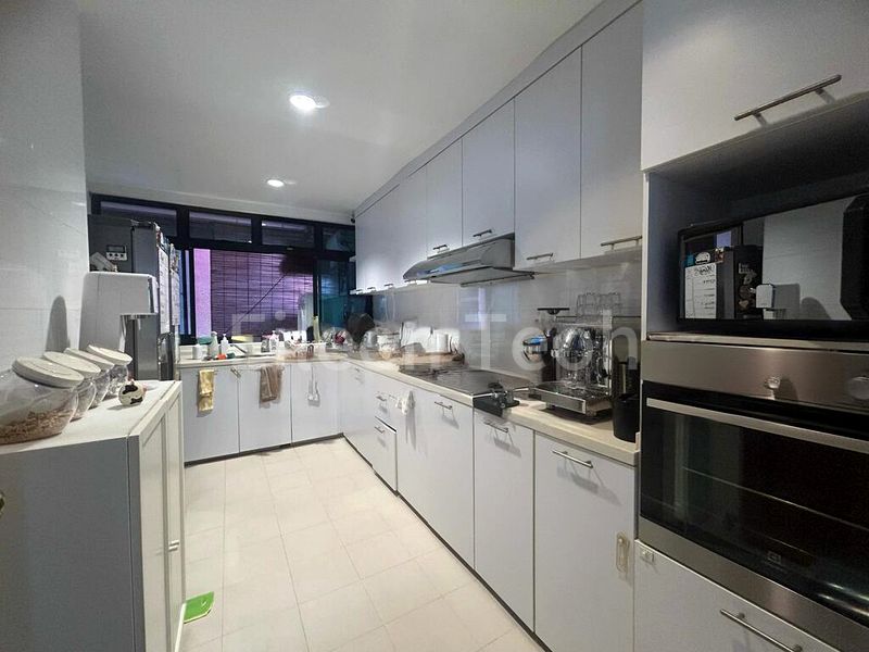 4 Bed Condo for Sale in Leonie Gardens - Image 2