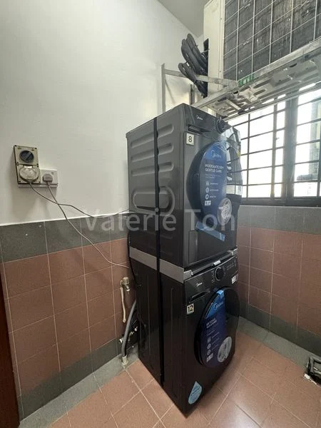 Common Room (Condo) for Rent in  Parc Oasis - Image 8