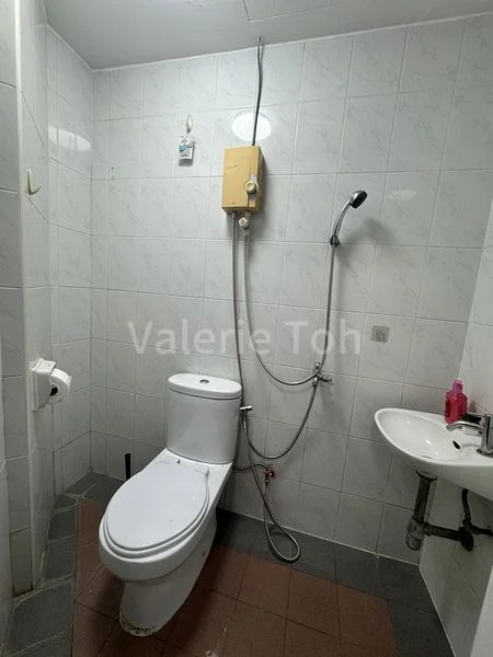 Common Room (Condo) for Rent in  Parc Oasis - Image 9