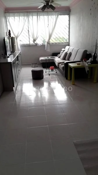 Common Room (HDB) for Rent in  402 Fajar Road - Image 1