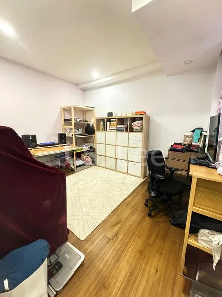 5+1 Bed Terraced House (Landed) for Sale in  Seletar Hills Estate - Image 9