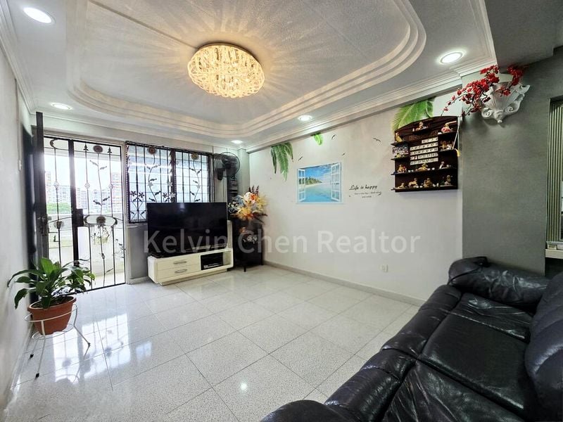3 Room (3I) HDB for Sale in  98 Aljunied Crescent - Image 1