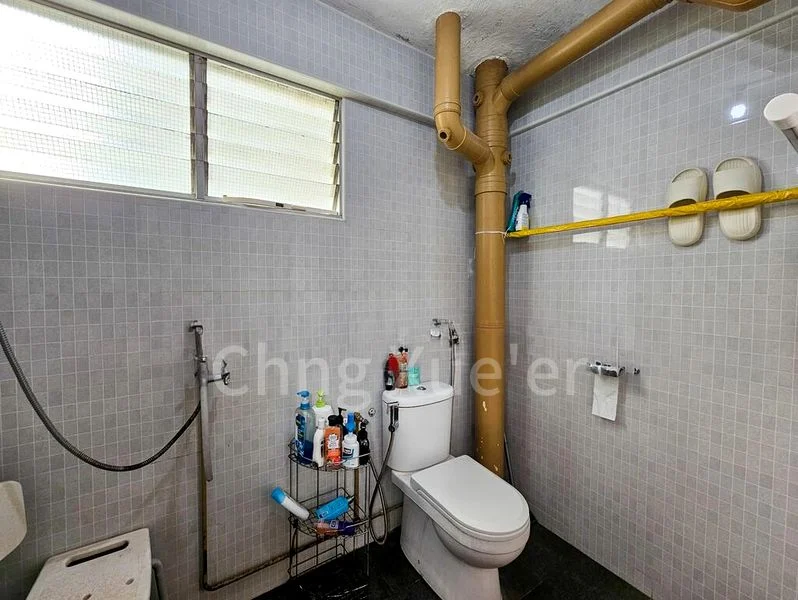 4 Room (4A) HDB for Sale in  680 Hougang Avenue 8 - Image 2