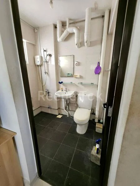 4 Room (4A) HDB for Rent in  231 Hougang Street 21 - Image 1