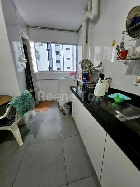 4 Room (4A) HDB for Rent in  231 Hougang Street 21 - Image 4