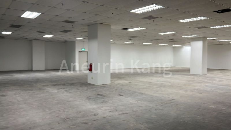 Light Industrial (B1) for Rent in  Corporation Place - Image 6