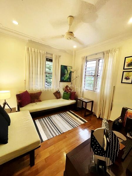 5 Bed Corner Terrace (Landed) for Sale in  Kensington Park Road - Image 3