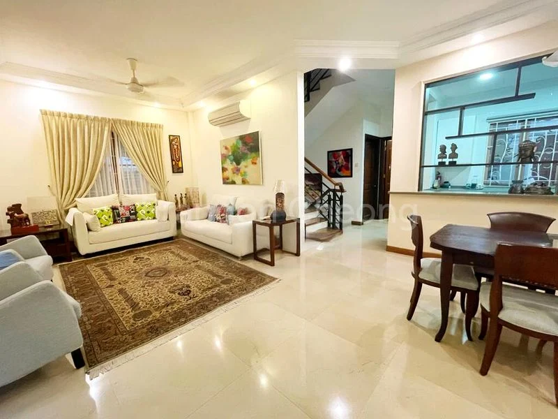 5 Bed Corner Terrace (Landed) for Sale in  Kensington Park Road - Image 1