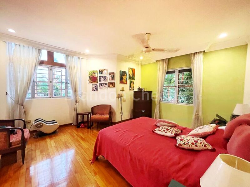 5 Bed Corner Terrace (Landed) for Sale in  Kensington Park Road - Image 5