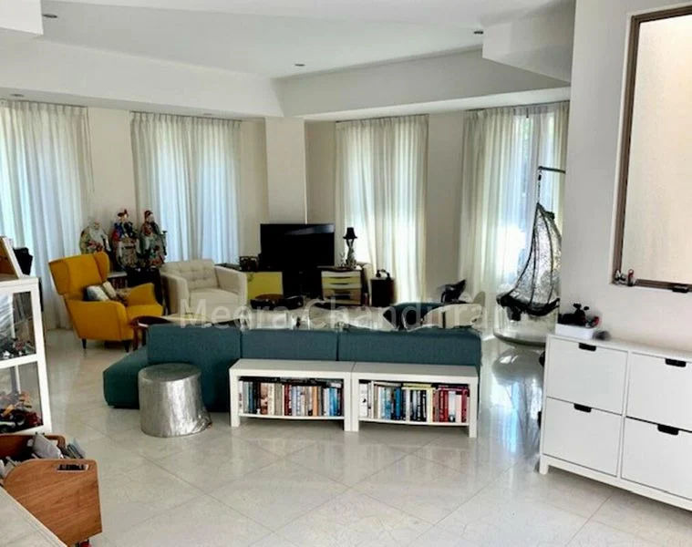 7 Bed Bungalow (Landed) for Rent in  Duchess Crest - Image 1