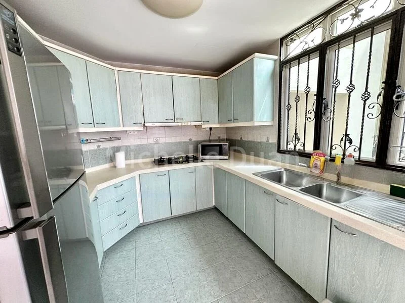 3 Bed Condo for Rent in  Estella Gardens - Image 5