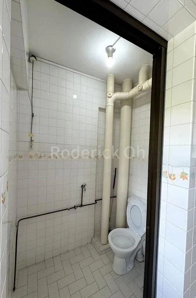 Maisonette HDB for Sale in  522 Hougang Avenue 6 - Image 14