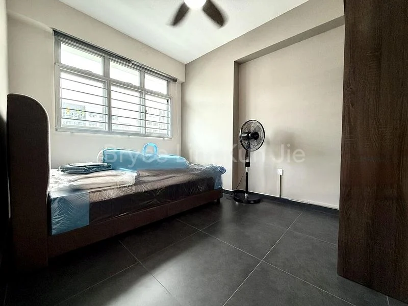 Common Room (HDB) for Rent in  455 Yishun Street 41 - Image 1