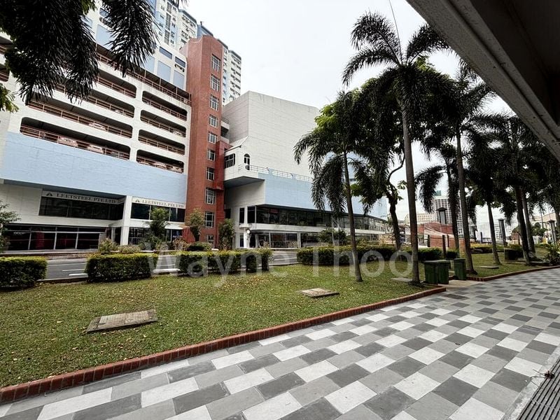 Shop / Shophouse for Rent: 462 Crawford Lane - Image 4