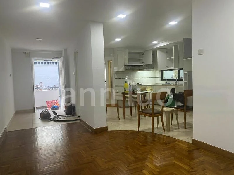 2 Bed Condo for Rent in  Cascadale - Image 3