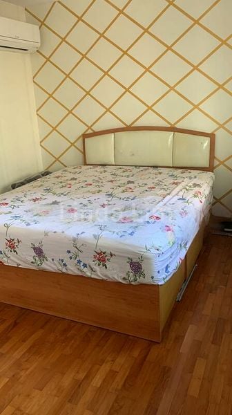 3 Bed Condo for Rent in  Evergreen Park - Image 2