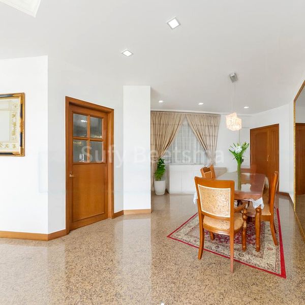 4 Bed Condo for Sale in  The Bayshore - Image 3