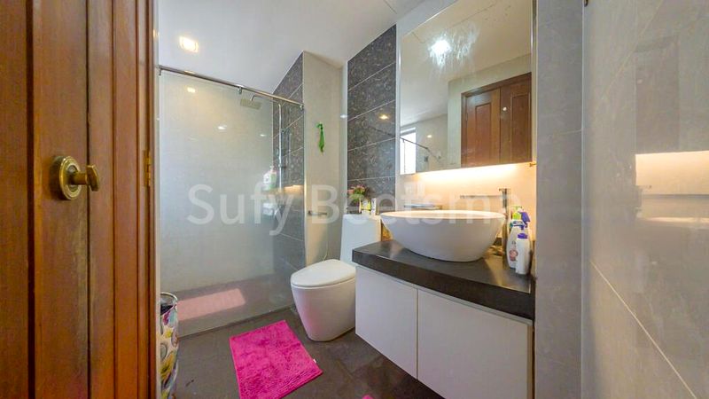 4 Bed Condo for Sale in  The Bayshore - Image 9