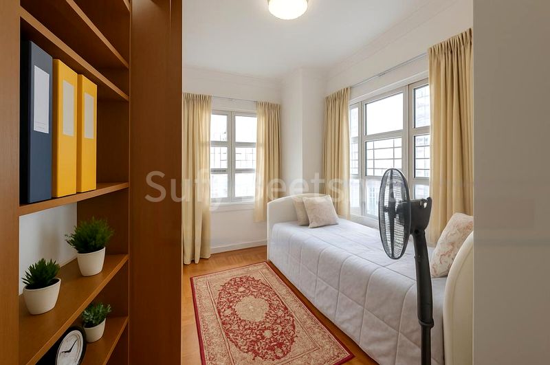 4 Bed Condo for Sale in  The Bayshore - Image 6