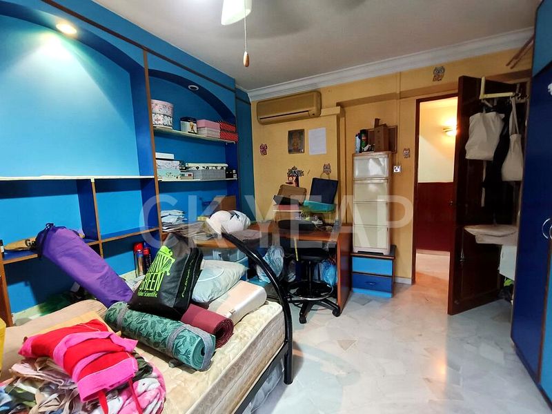 Executive HDB for Sale in 115 Ho Ching Road - Image 13