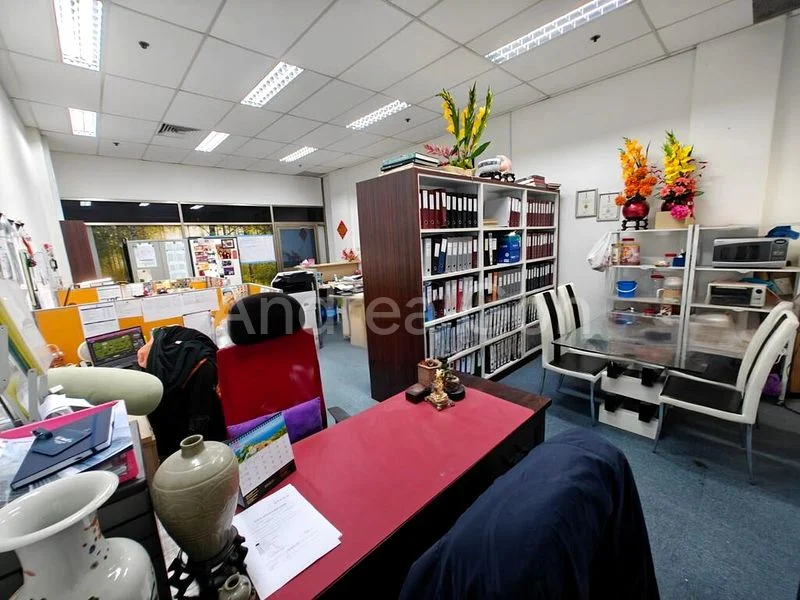 Office for Sale: High Street Centre - Image 1