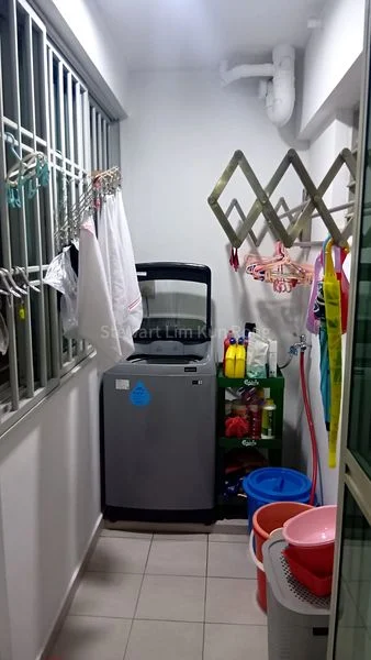 Common Room (HDB) for Rent in  275D Compassvale Link - Image 5