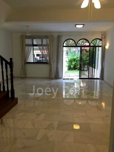 4 Bed Terraced House (Landed) for Rent in  Concorde Hotel And Shopping Mall - Image 4